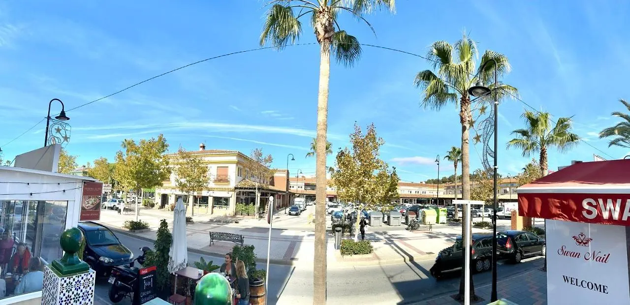 Casa En Pleno Centro De La Cala De Mijas By Holidays2Rent location